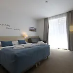 לינה וארוחת בוקר Borgata 4*