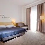 Borgata לינה וארוחת בוקר אוסטרוני מורסקי